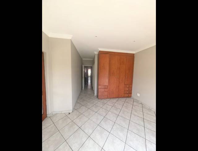 2 BEDROOM APARTMENT FOR SALE IN KENLEAF